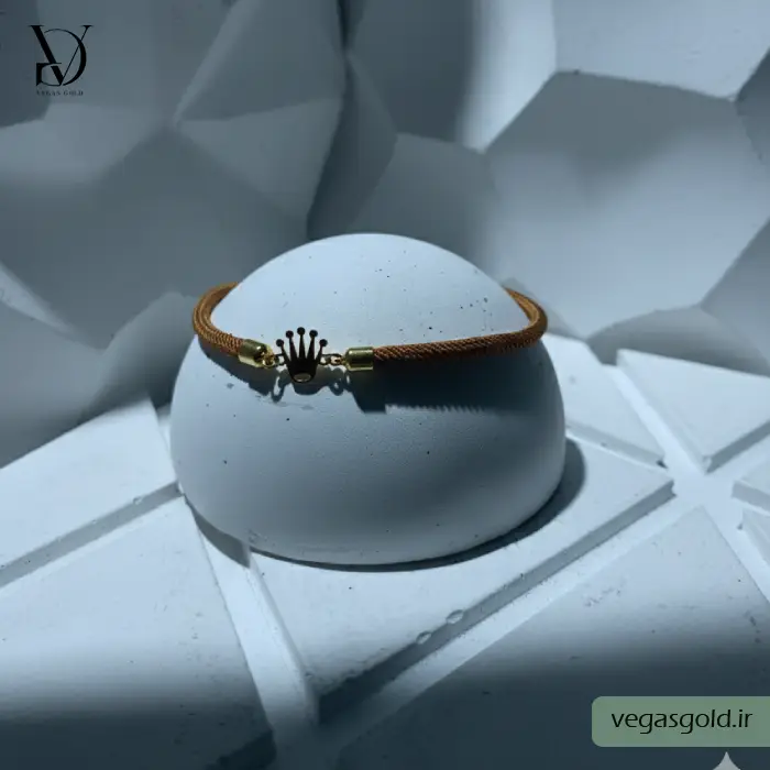 دستبند نخی با پلاک طلا کد012