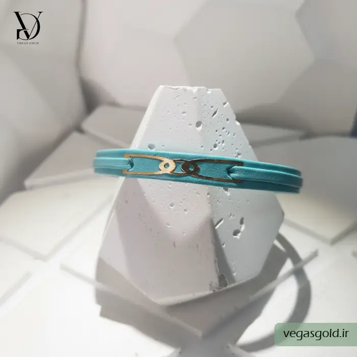 دستبند چرم با پلاک طلا کد010